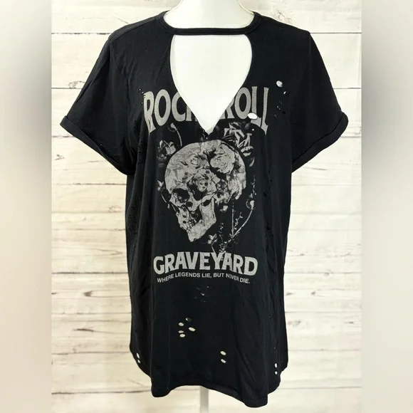 Torrid Vintage Rock and Roll Distressed V Neck Tee in Size 1 - Picture 4 of 7